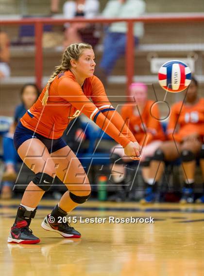 Thumbnail 1 in San Antonio Madison vs Warren photogallery.