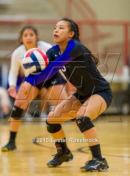 Thumbnail 3 in San Antonio Madison vs Warren photogallery.