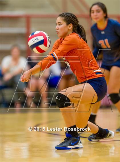 Thumbnail 1 in San Antonio Madison vs Warren photogallery.