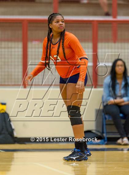 Thumbnail 3 in San Antonio Madison vs Warren photogallery.