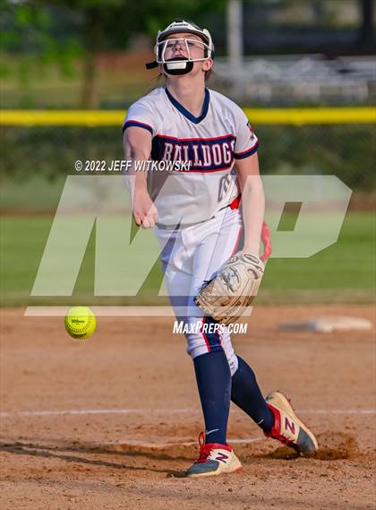 Thumbnail 3 in Pine Forest vs Terry Sanford  photogallery.