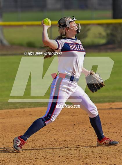 Thumbnail 3 in Pine Forest vs Terry Sanford  photogallery.