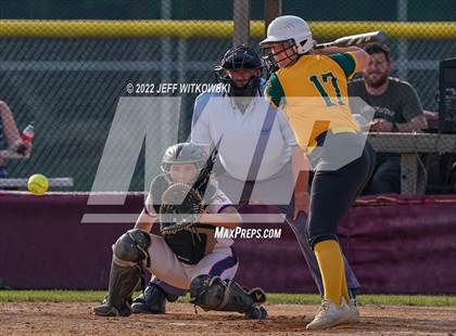 Thumbnail 3 in Pine Forest vs Terry Sanford  photogallery.