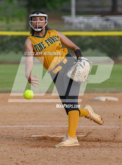 Thumbnail 3 in Pine Forest vs Terry Sanford  photogallery.