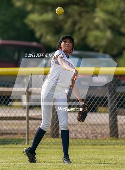 Thumbnail 3 in Pine Forest vs Terry Sanford  photogallery.