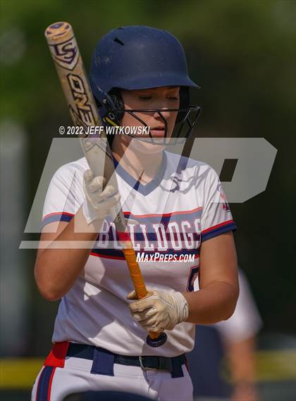 Thumbnail 2 in Pine Forest vs Terry Sanford  photogallery.