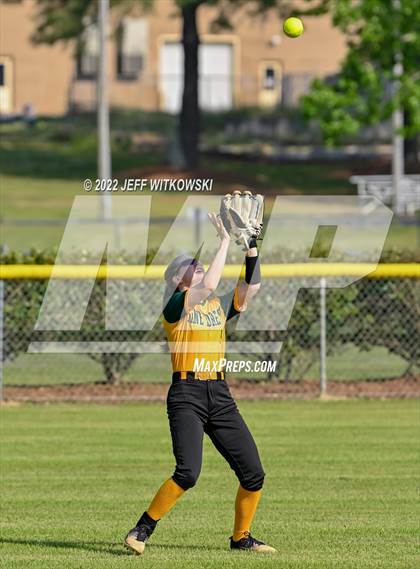 Thumbnail 3 in Pine Forest vs Terry Sanford  photogallery.