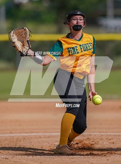 Thumbnail 2 in Pine Forest vs Terry Sanford  photogallery.