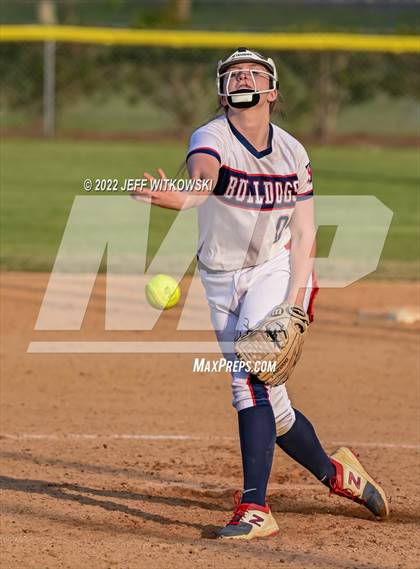 Thumbnail 2 in Pine Forest vs Terry Sanford  photogallery.