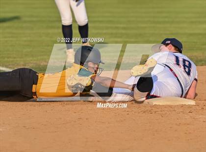 Thumbnail 2 in Pine Forest vs Terry Sanford  photogallery.