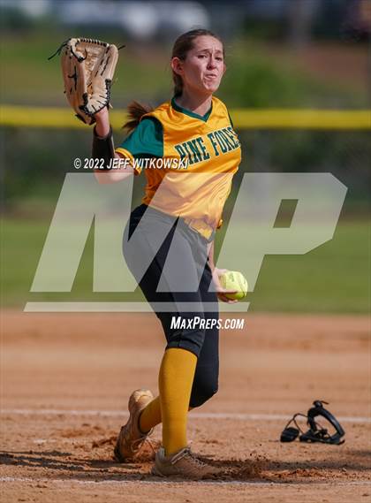 Thumbnail 3 in Pine Forest vs Terry Sanford  photogallery.