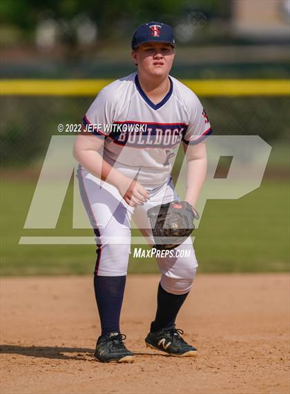 Thumbnail 3 in Pine Forest vs Terry Sanford  photogallery.