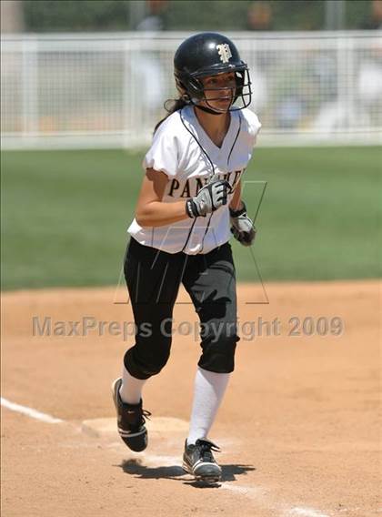 Thumbnail 3 in Palos Verdes Peninsula vs. San Clemente (Woodbridge Classic) photogallery.