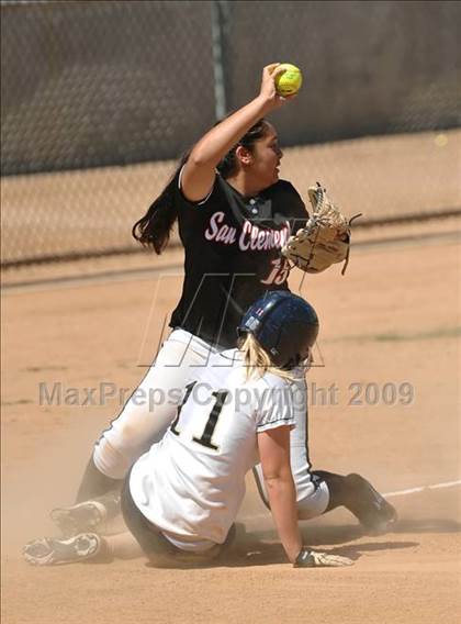 Thumbnail 2 in Palos Verdes Peninsula vs. San Clemente (Woodbridge Classic) photogallery.
