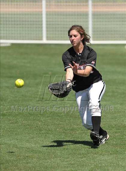 Thumbnail 3 in Palos Verdes Peninsula vs. San Clemente (Woodbridge Classic) photogallery.