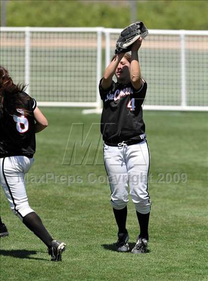 Thumbnail 3 in Palos Verdes Peninsula vs. San Clemente (Woodbridge Classic) photogallery.