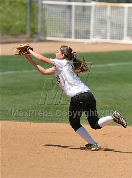 Thumbnail 3 in Palos Verdes Peninsula vs. San Clemente (Woodbridge Classic) photogallery.