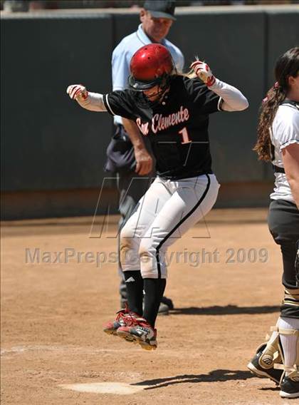Thumbnail 2 in Palos Verdes Peninsula vs. San Clemente (Woodbridge Classic) photogallery.