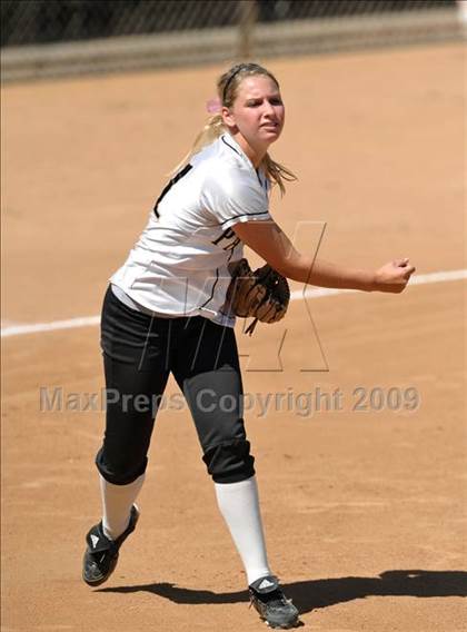 Thumbnail 2 in Palos Verdes Peninsula vs. San Clemente (Woodbridge Classic) photogallery.