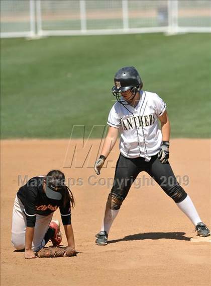 Thumbnail 3 in Palos Verdes Peninsula vs. San Clemente (Woodbridge Classic) photogallery.