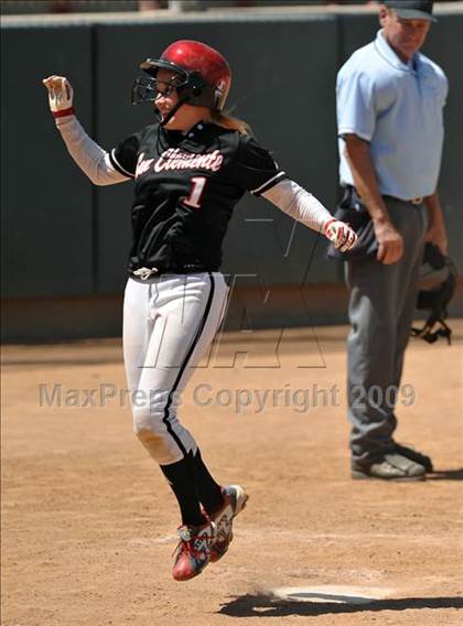 Thumbnail 1 in Palos Verdes Peninsula vs. San Clemente (Woodbridge Classic) photogallery.