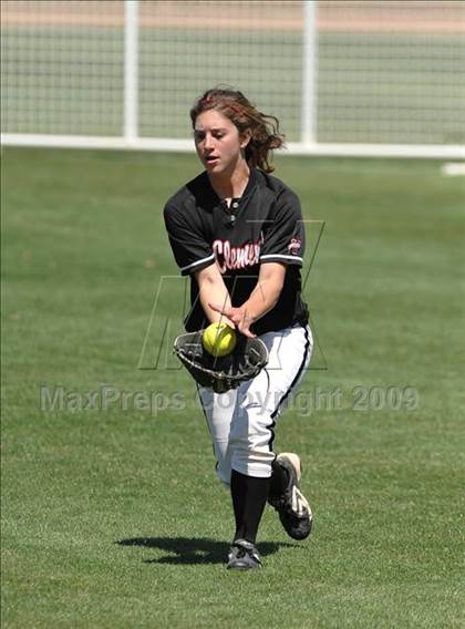Thumbnail 1 in Palos Verdes Peninsula vs. San Clemente (Woodbridge Classic) photogallery.