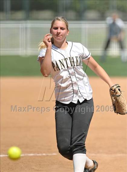 Thumbnail 2 in Palos Verdes Peninsula vs. San Clemente (Woodbridge Classic) photogallery.