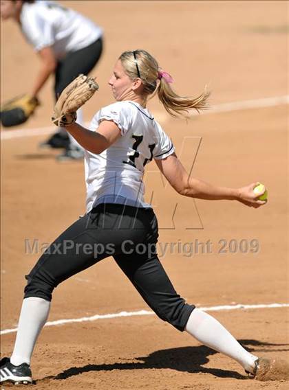 Thumbnail 3 in Palos Verdes Peninsula vs. San Clemente (Woodbridge Classic) photogallery.