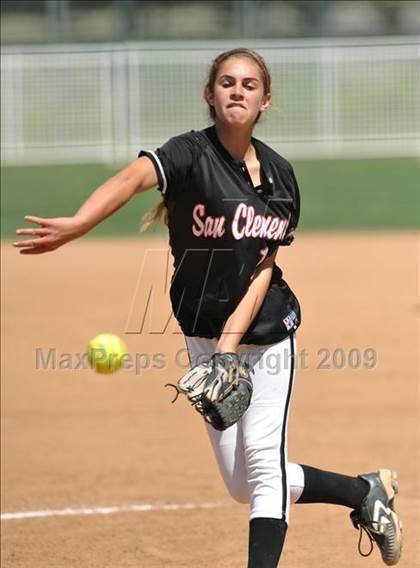 Thumbnail 2 in Palos Verdes Peninsula vs. San Clemente (Woodbridge Classic) photogallery.