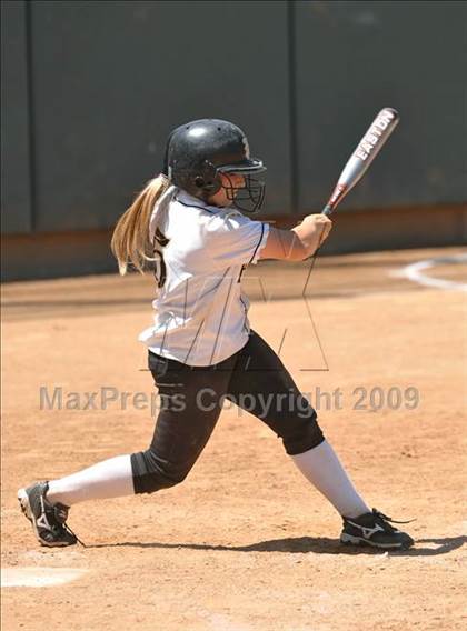 Thumbnail 3 in Palos Verdes Peninsula vs. San Clemente (Woodbridge Classic) photogallery.