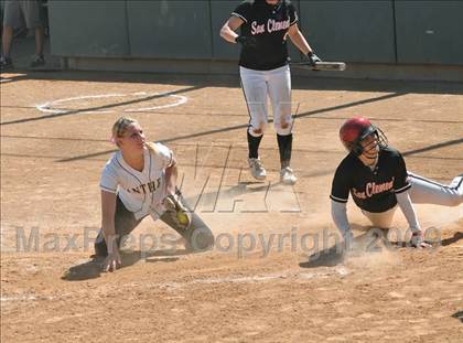 Thumbnail 2 in Palos Verdes Peninsula vs. San Clemente (Woodbridge Classic) photogallery.