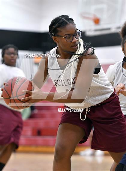 Thumbnail 3 in Western Sierra Collegiate Academy @ Encina Prep photogallery.