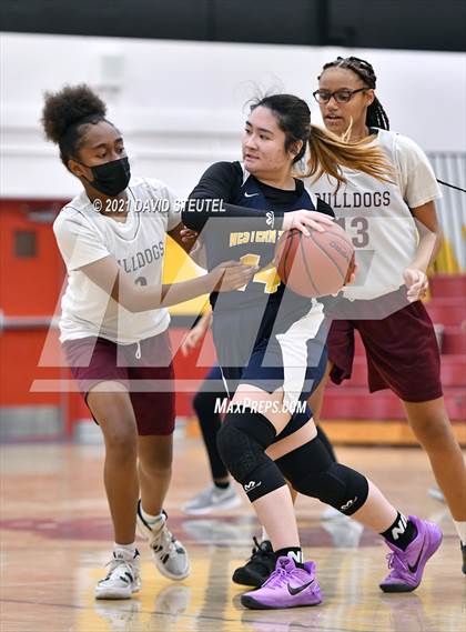 Thumbnail 3 in Western Sierra Collegiate Academy @ Encina Prep photogallery.