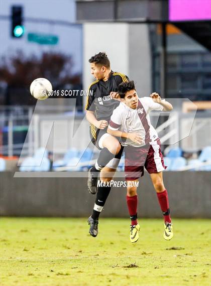 Thumbnail 1 in St. Francis vs Cristo Rey (Avaya High School Series) photogallery.
