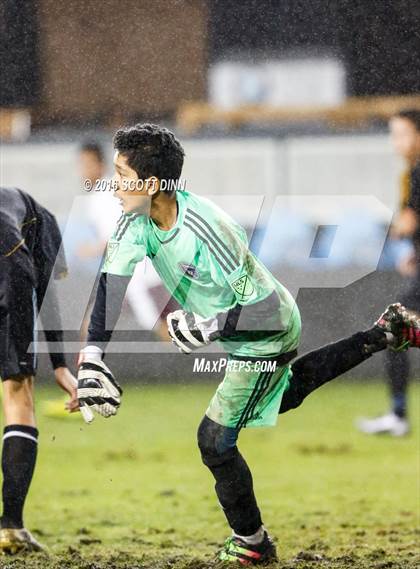 Thumbnail 1 in St. Francis vs Cristo Rey (Avaya High School Series) photogallery.