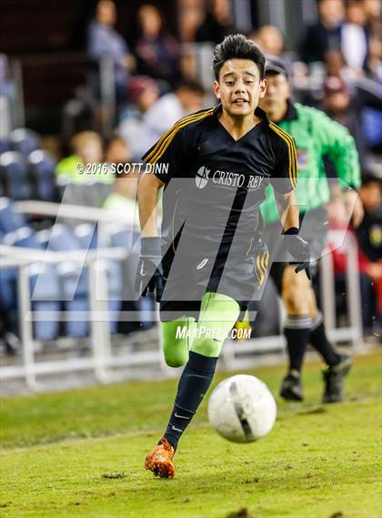 Thumbnail 3 in St. Francis vs Cristo Rey (Avaya High School Series) photogallery.