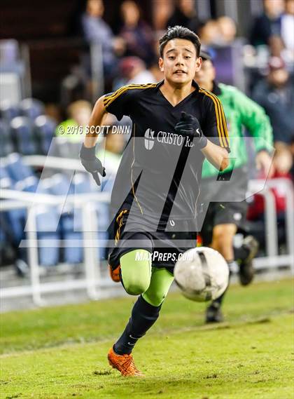 Thumbnail 1 in St. Francis vs Cristo Rey (Avaya High School Series) photogallery.