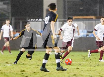 Thumbnail 3 in St. Francis vs Cristo Rey (Avaya High School Series) photogallery.