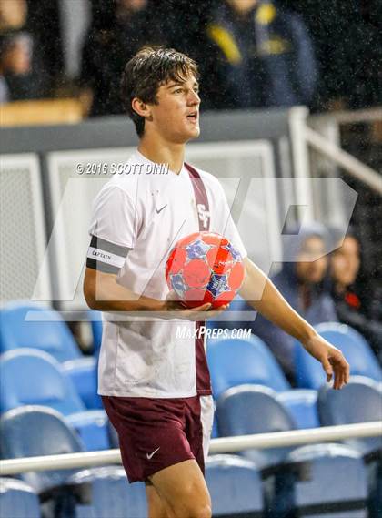 Thumbnail 2 in St. Francis vs Cristo Rey (Avaya High School Series) photogallery.