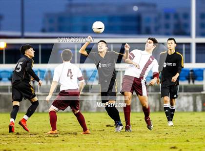 Thumbnail 3 in St. Francis vs Cristo Rey (Avaya High School Series) photogallery.