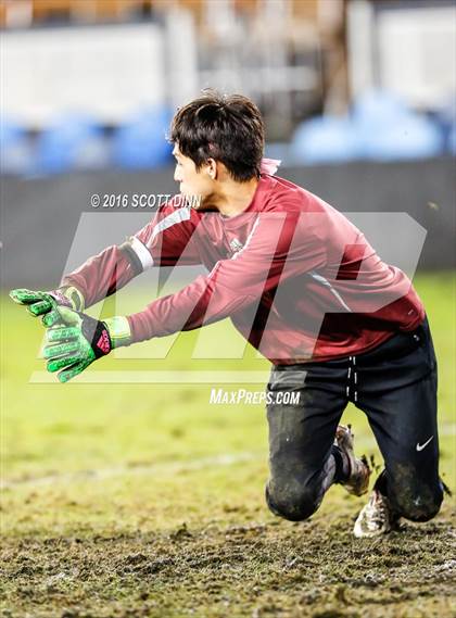 Thumbnail 3 in St. Francis vs Cristo Rey (Avaya High School Series) photogallery.