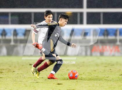 Thumbnail 1 in St. Francis vs Cristo Rey (Avaya High School Series) photogallery.