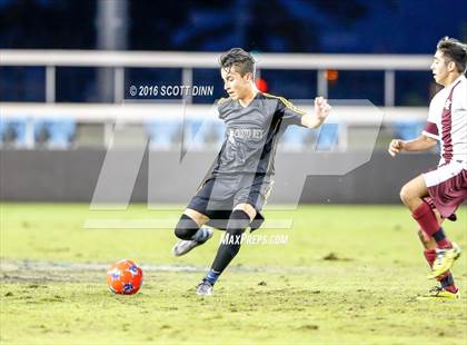 Thumbnail 2 in St. Francis vs Cristo Rey (Avaya High School Series) photogallery.