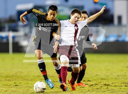 Thumbnail 1 in St. Francis vs Cristo Rey (Avaya High School Series) photogallery.