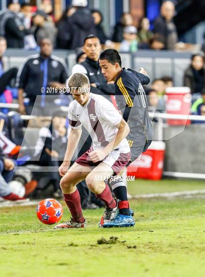 Thumbnail 1 in St. Francis vs Cristo Rey (Avaya High School Series) photogallery.