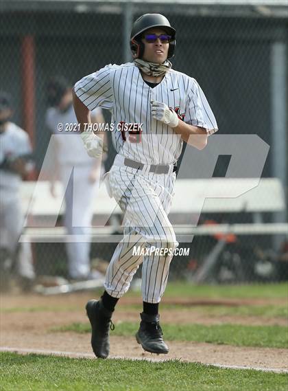 Thumbnail 3 in Long Branch vs Middletown North photogallery.