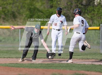 Thumbnail 3 in Long Branch vs Middletown North photogallery.