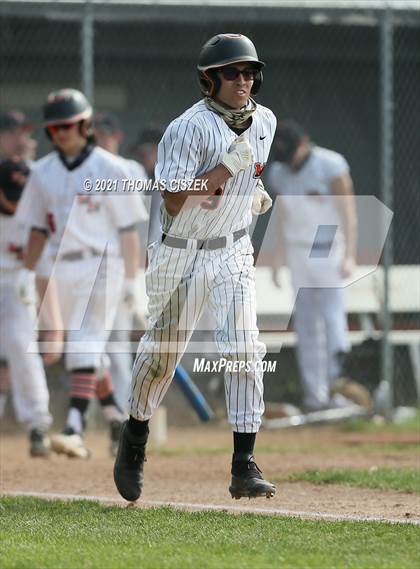 Thumbnail 2 in Long Branch vs Middletown North photogallery.