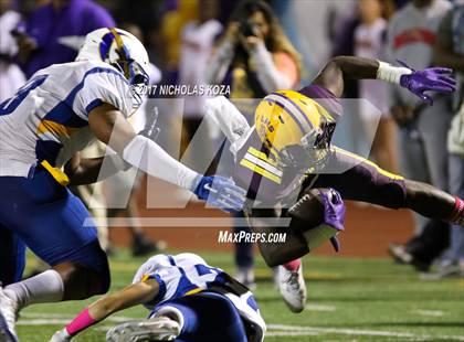 Thumbnail 3 in Lynwood vs. Gahr photogallery.