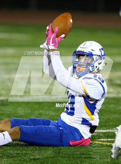 Thumbnail 2 in Lynwood vs. Gahr photogallery.